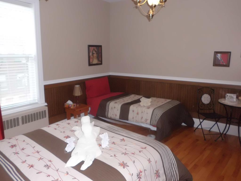 Couette & Cafe Bed & Breakfast Quebec City Bagian luar foto